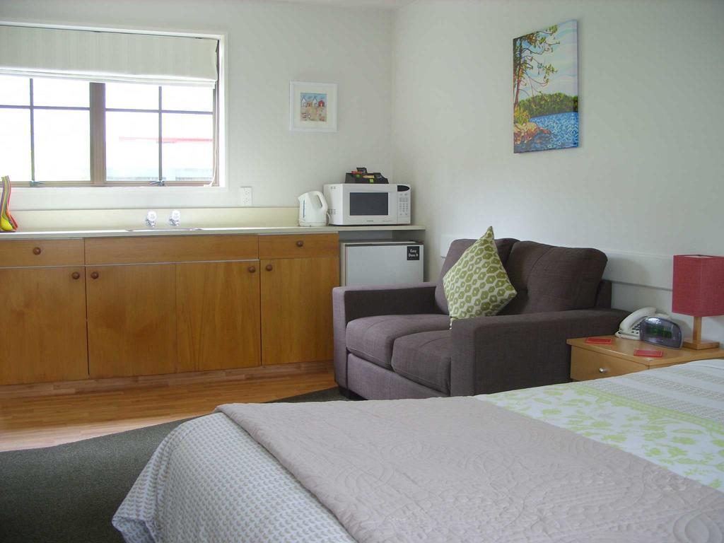 Tudor Court Motel Christchurch Eksteriør bilde