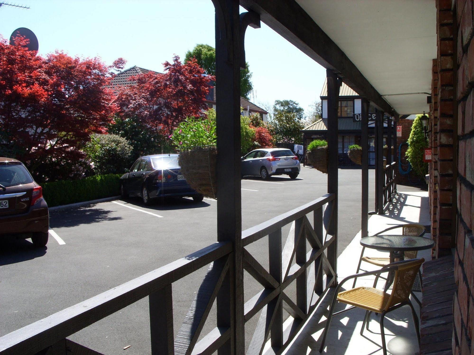 Tudor Court Motel Christchurch Eksteriør bilde