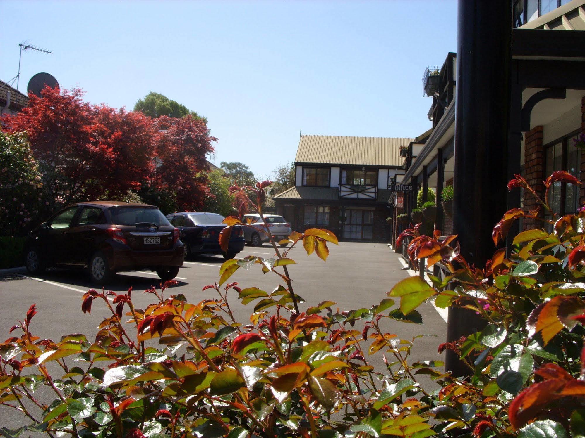 Tudor Court Motel Christchurch Eksteriør bilde