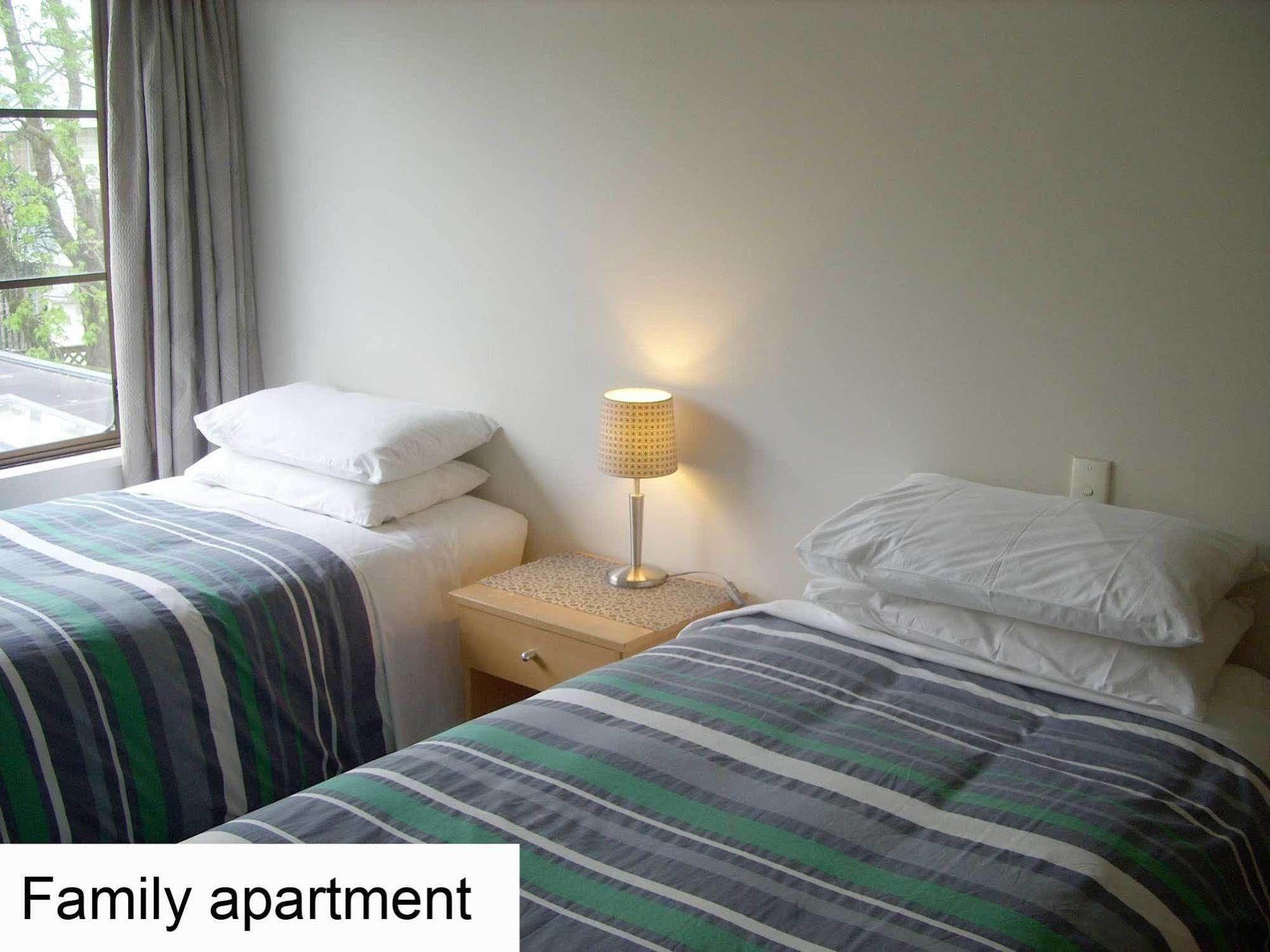 Tudor Court Motel Christchurch Eksteriør bilde