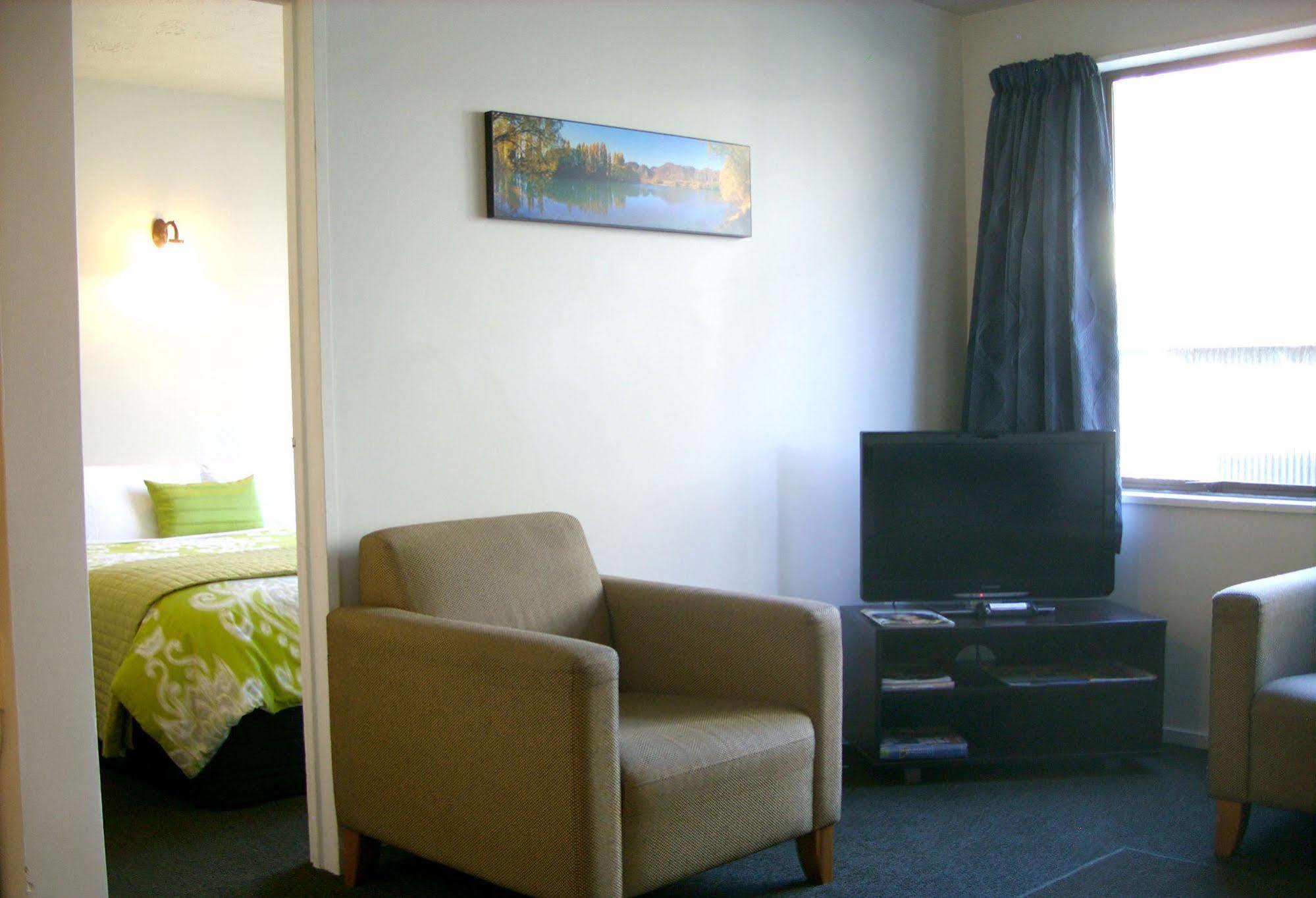 Tudor Court Motel Christchurch Eksteriør bilde