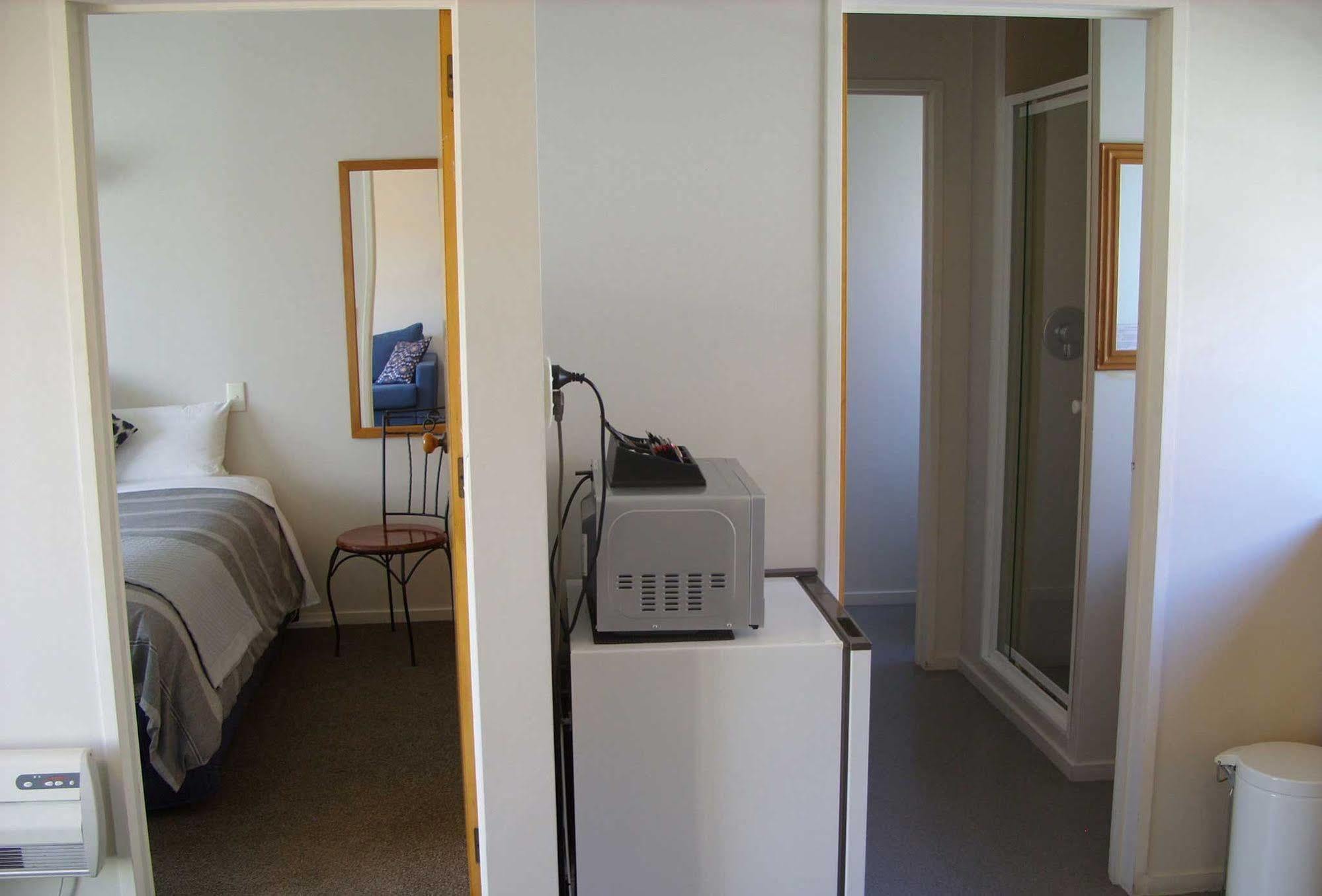 Tudor Court Motel Christchurch Eksteriør bilde