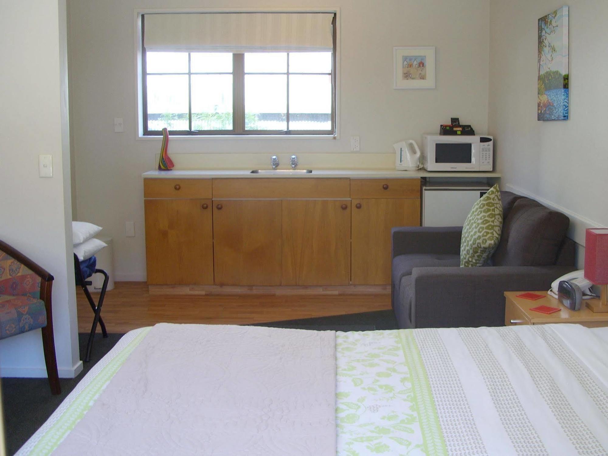 Tudor Court Motel Christchurch Eksteriør bilde
